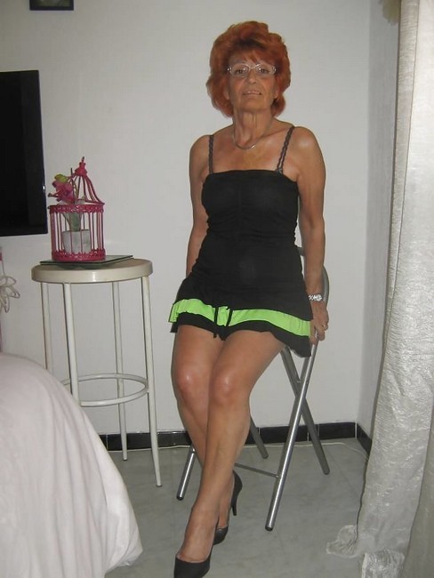 mère de famille italienne mature salope et vintage